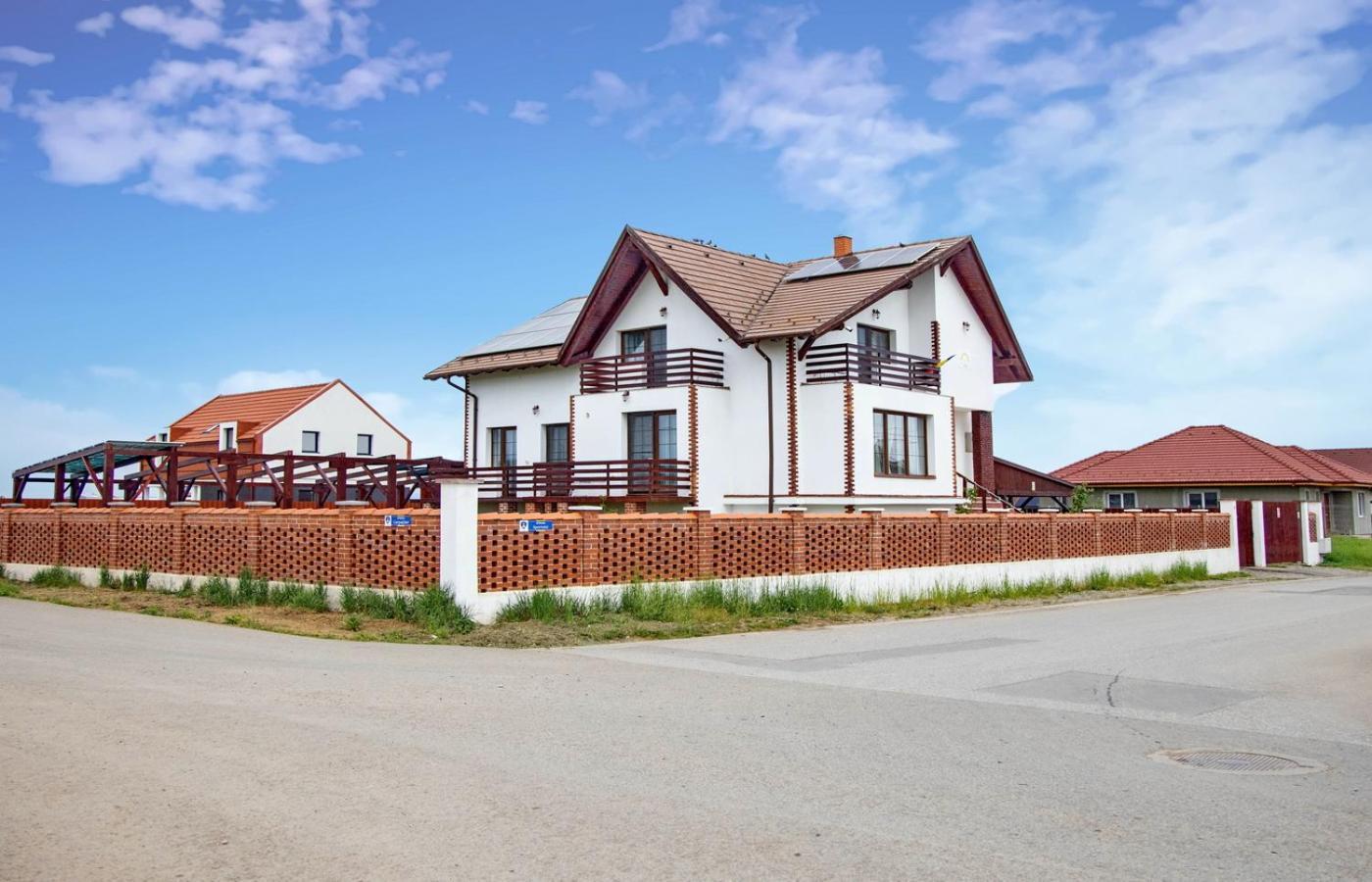 Vila Sol Prejmer Exterior photo